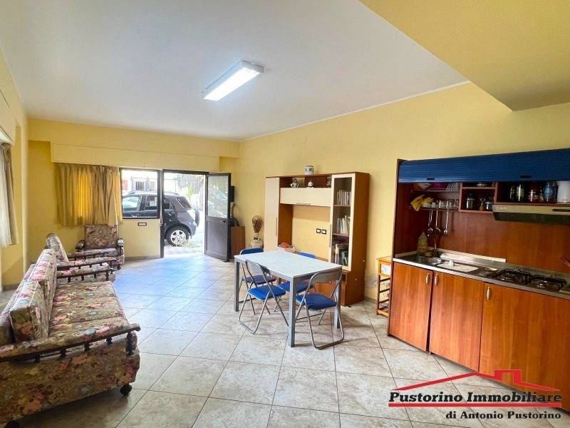 Box / garage a Reggio calabria in Via Nicola Manfroce - Foto 2