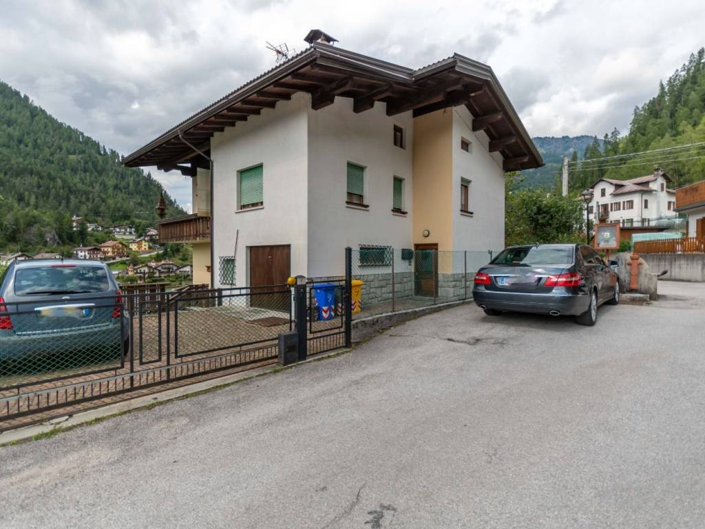 Casa indipendente a Alleghe in Via della Pace, 1 Masarè - Foto 3