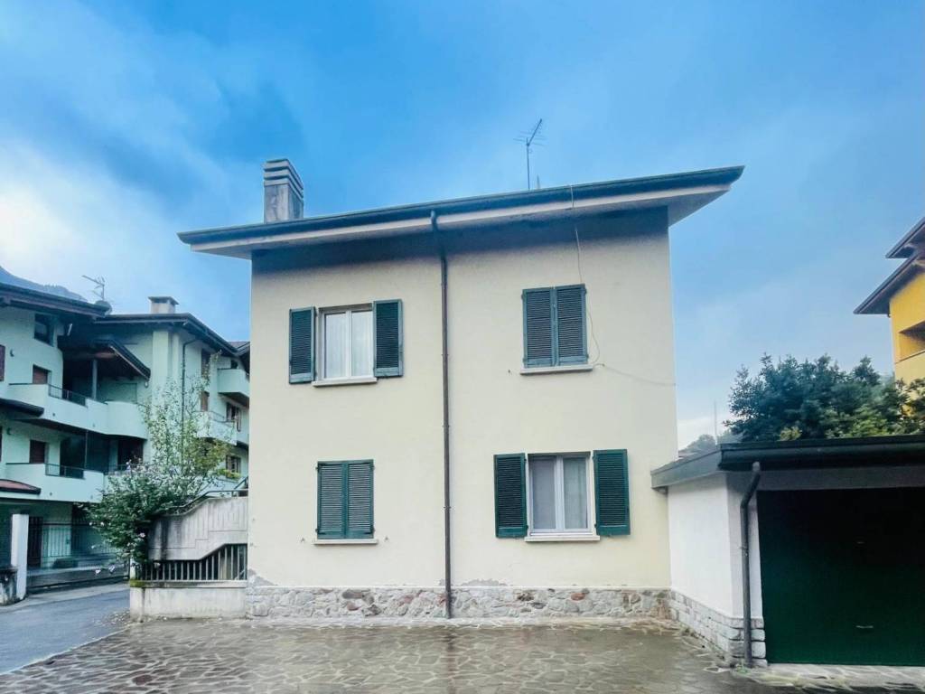 Appartamento a Darfo boario terme in Via Massimo d'Azeglio - Foto 5