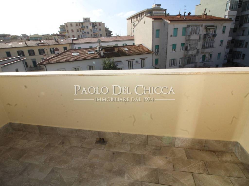 Appartamento a Livorno in Via Ottaviano Targioni Tozzetti - Foto 3