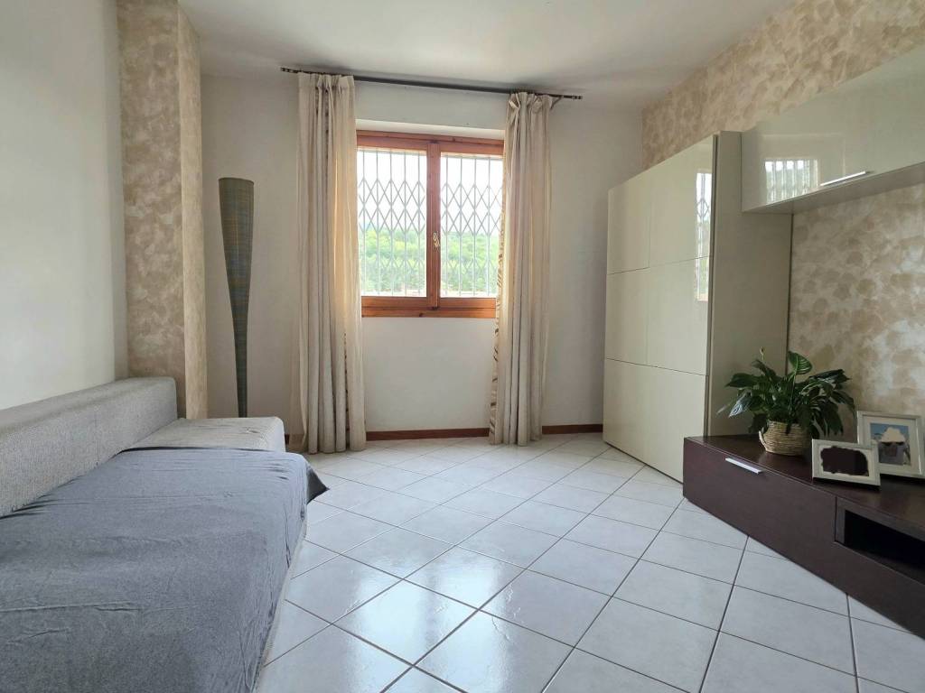 Appartamento a Calenzano in Via Ferdinando Santi - Foto 5
