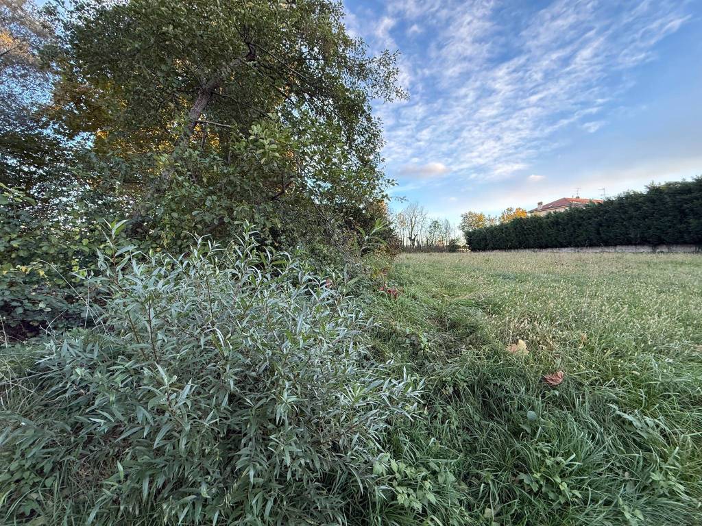 Terreno a Molteno in Via Don Luigi Guanella - Foto 2