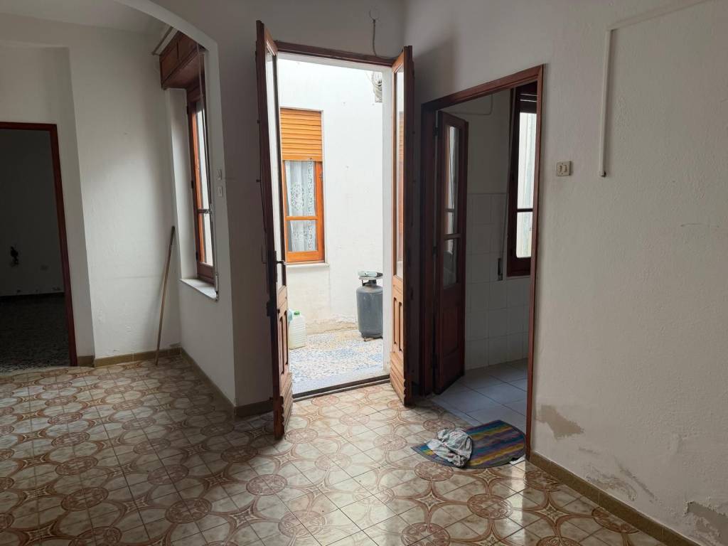 Villa a Guspini in Via Dante Alighieri - Foto 2