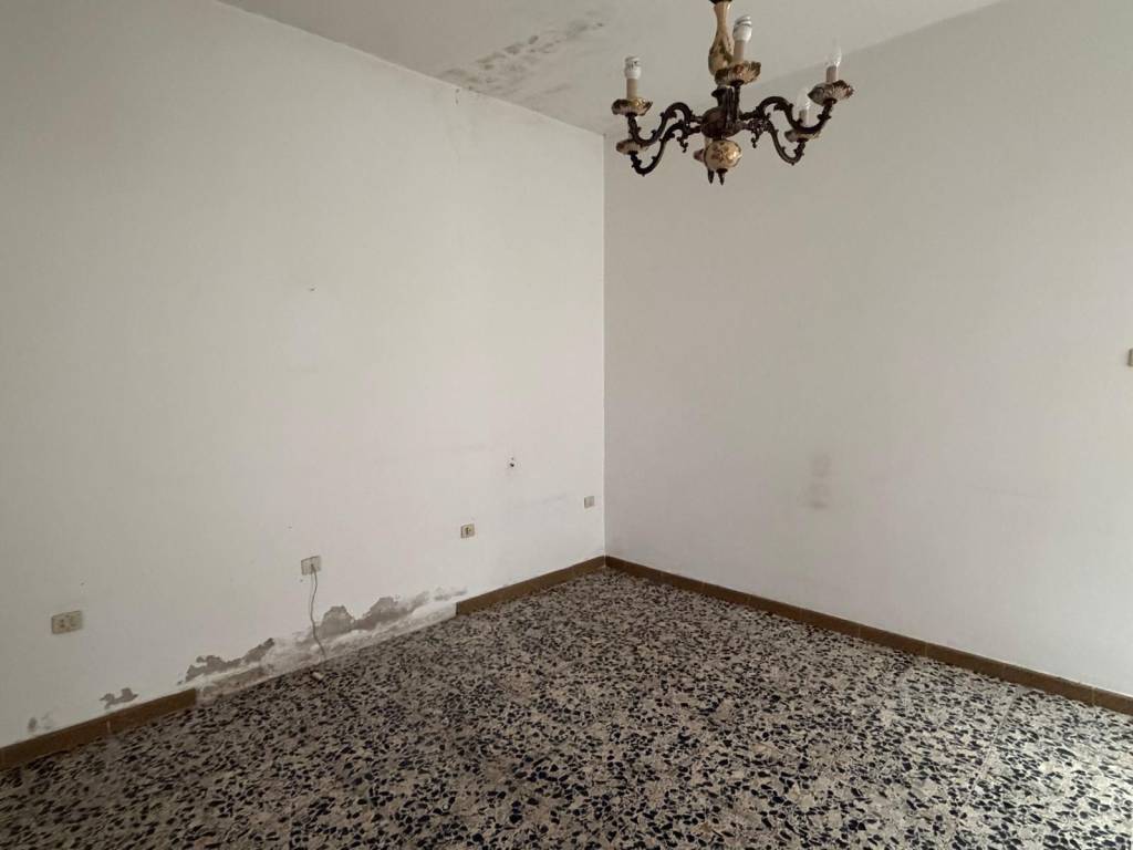 Villa a Guspini in Via Dante Alighieri - Foto 4