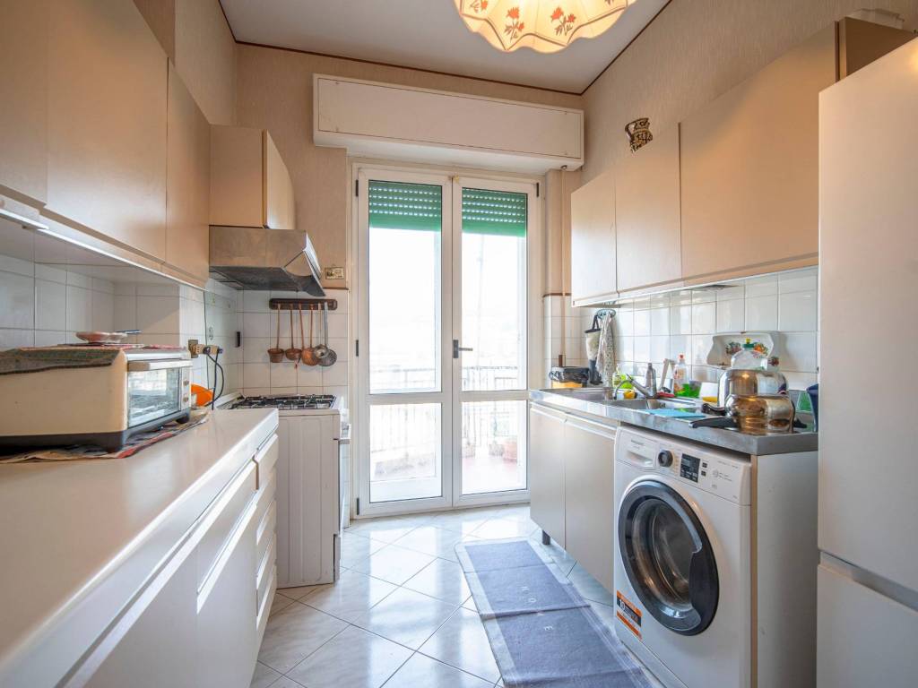 Appartamento a Genova in Via Giovanni Amarena - Foto 5