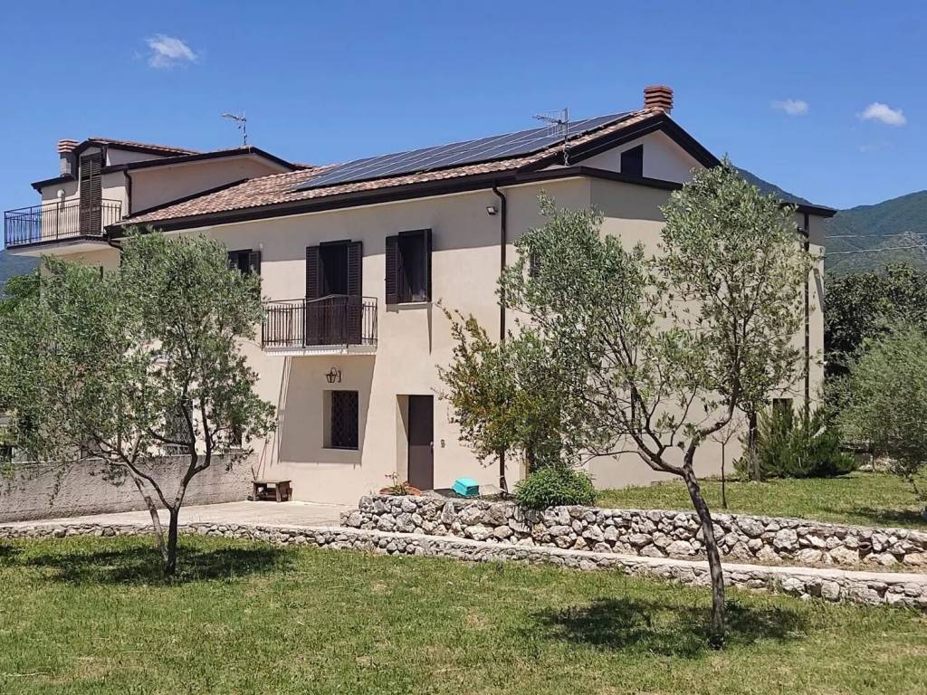 Villa a Piedimonte matese in Strada Della Pesca - Foto 2