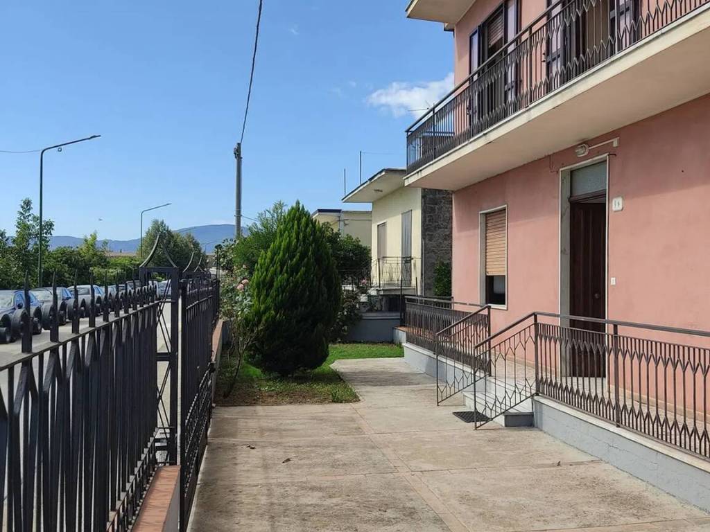 Villa a Alife in Strada Provinciale Per Piedimonte - Foto 2
