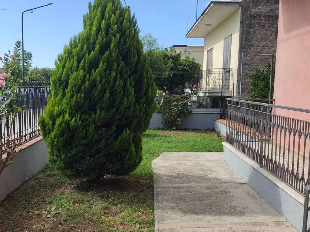 Villa a Alife in Strada Provinciale Per Piedimonte - Foto 3
