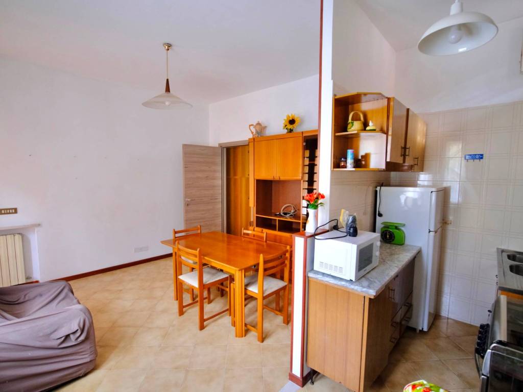 Villa a Rimini in Viale Emilio Praga, 27 - Foto 2
