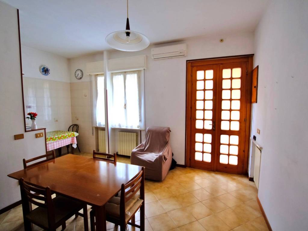 Villa a Rimini in Viale Emilio Praga, 27 - Foto 5