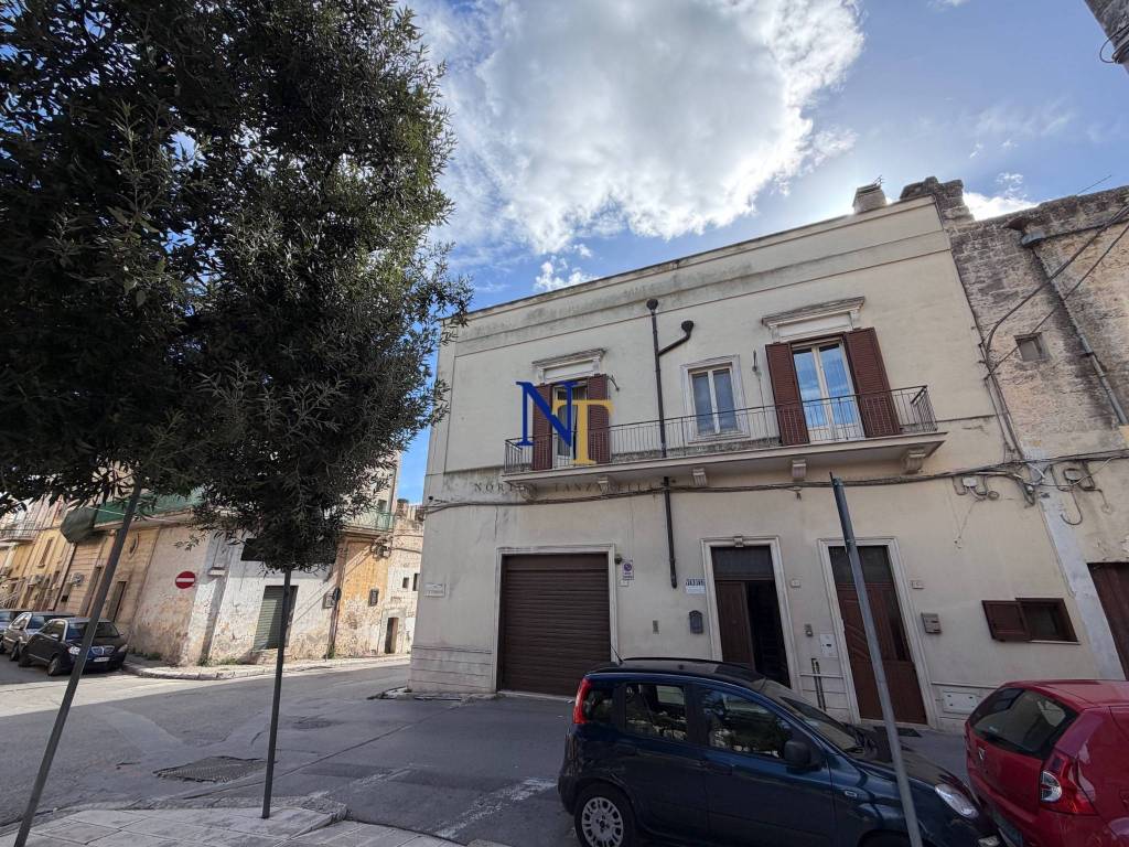 Casa indipendente a Oria in Via S. V. Corrado, 5 - Foto 3