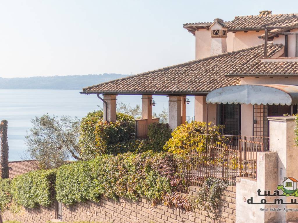 Villa a Trevignano romano in Via Vigna Rosa, 61 - Foto 4