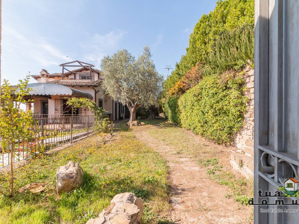 Villa a Trevignano romano in Via Vigna Rosa, 61 - Foto 5