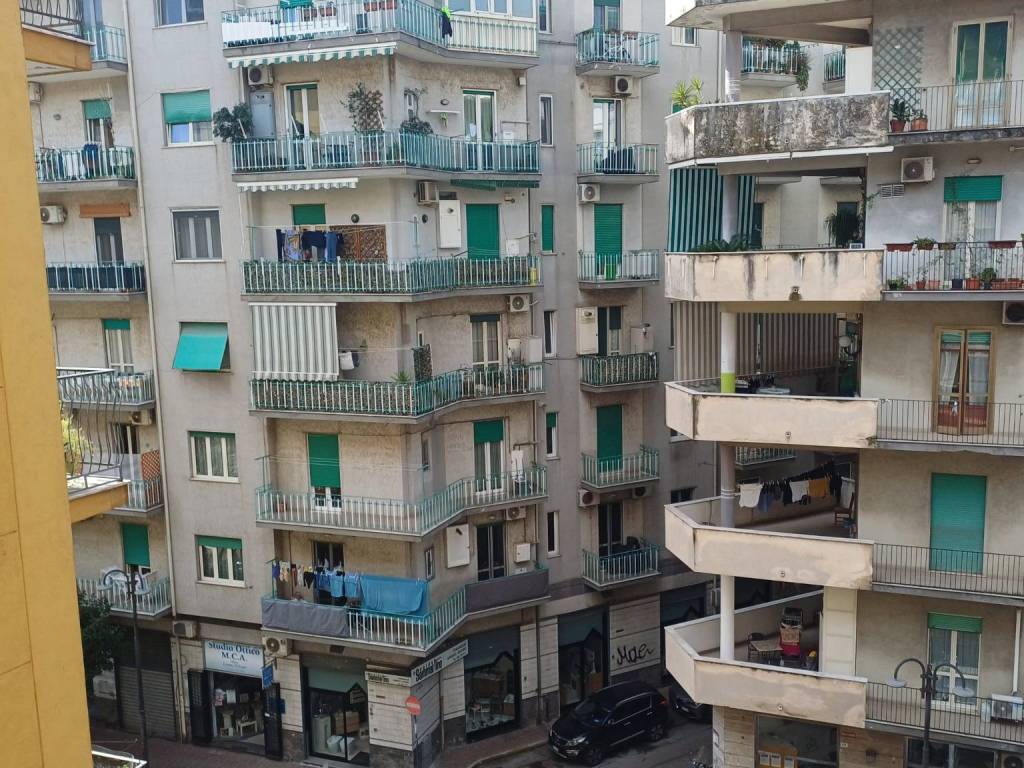 Appartamento a Salerno in Via Settimio Mobilio - Foto 5