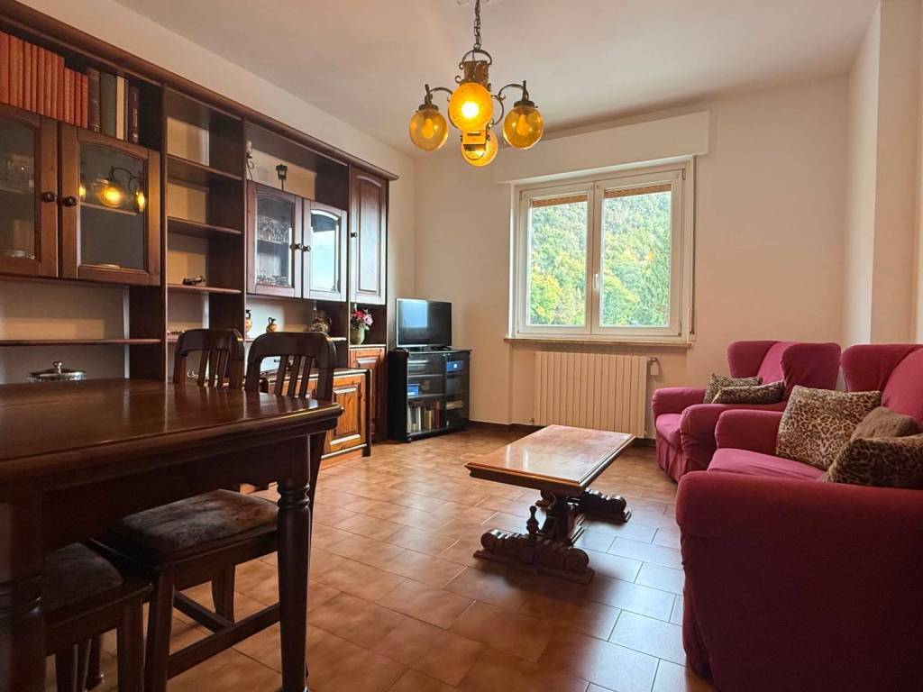 Appartamento a Lecco in Via Tonio da Belledo, 111 - Foto 4