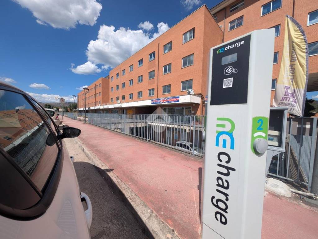 Immobile a Caserta in Cetro direzionale ex saint gobain - Foto 3