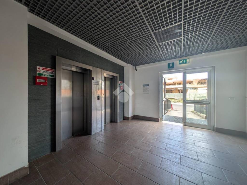 Immobile a Caserta in Cetro direzionale ex saint gobain - Foto 4