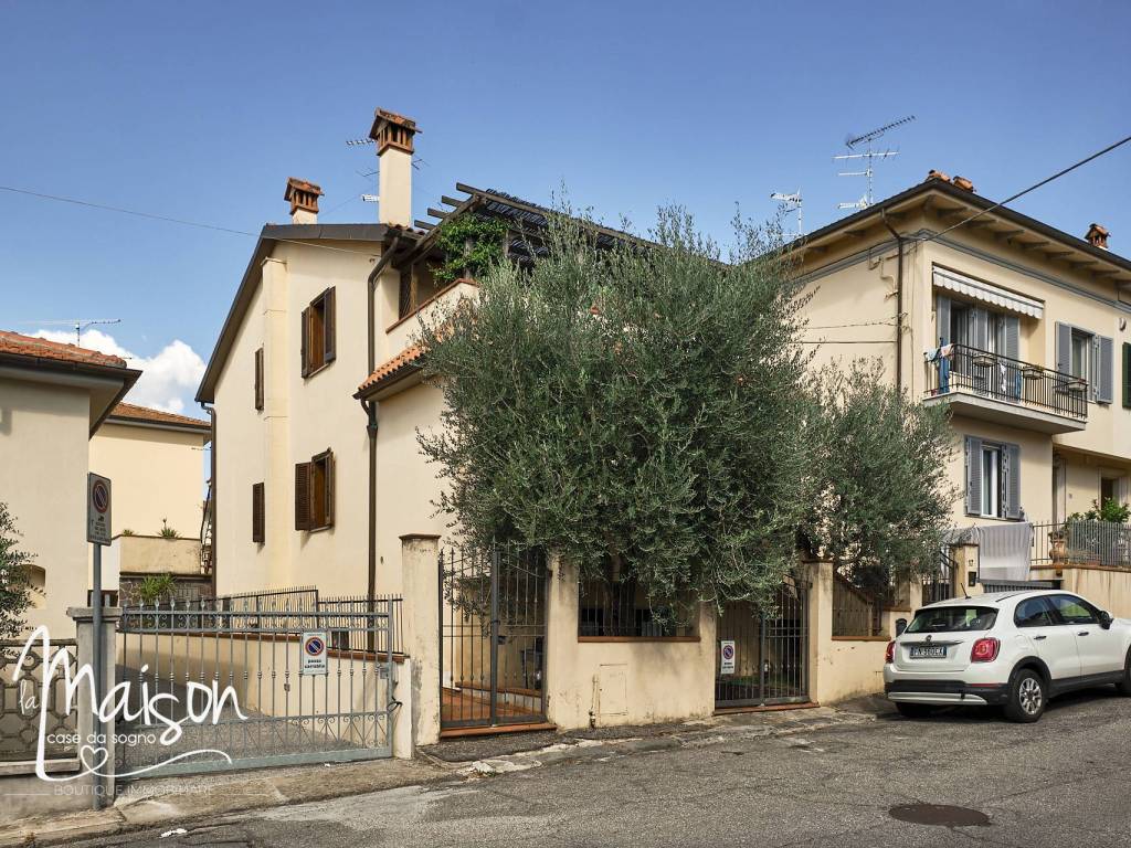 Casa indipendente a Prato in Via della Macine, 15 - Foto 3