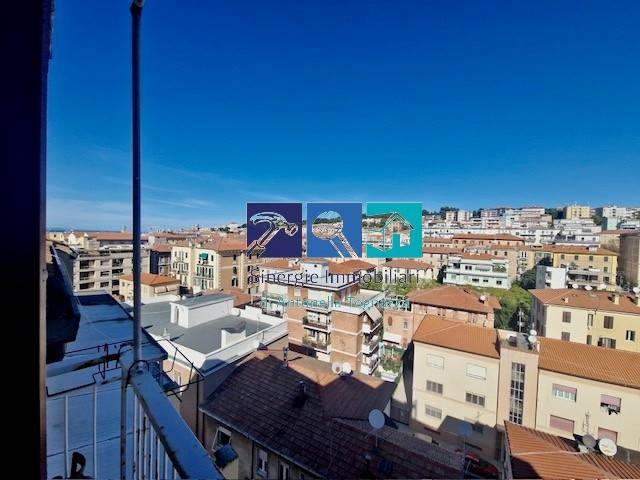 Appartamento a Ancona in Via Piave - Foto 4