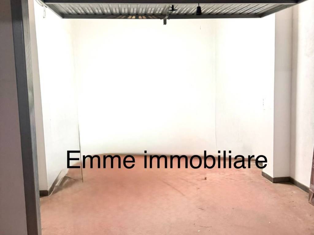 Box / garage a Messina in Viale Regina Margherita, 67 - Foto 2