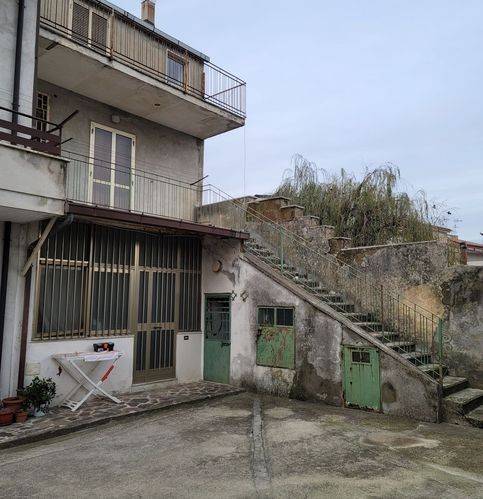 Villa a Caserta in Via Della Ratta 8 - Foto 2