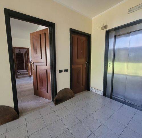 Appartamento a Caserta in Via Antonio Canova - Foto 3