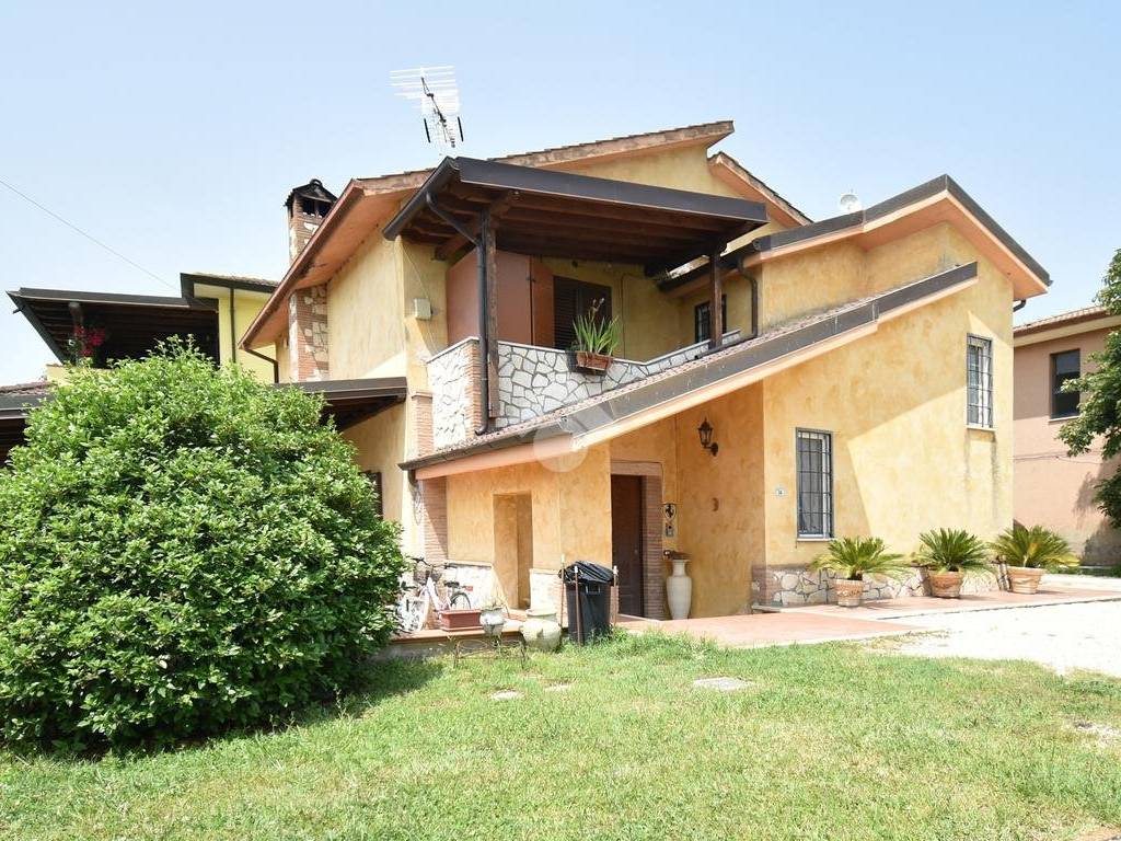 Villa a Sermoneta in Via del Murillo, 34 - Foto 3
