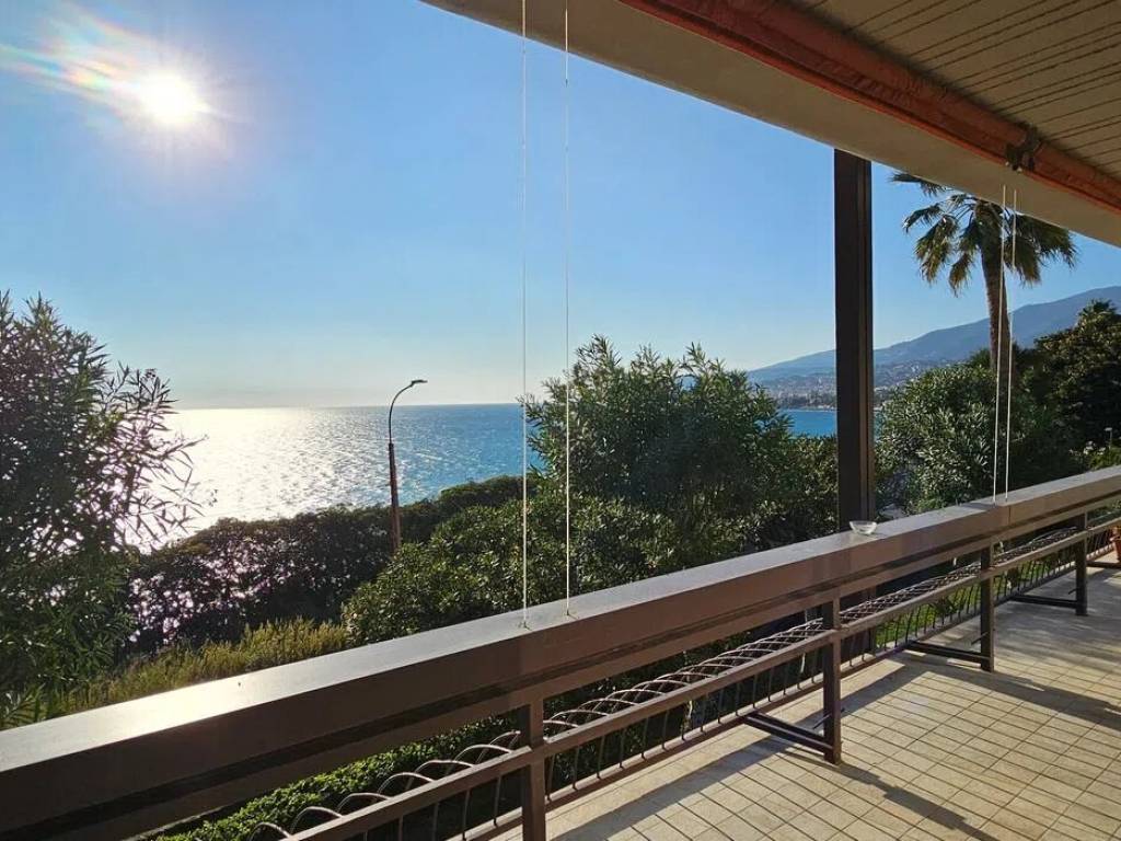 Appartamento a Sanremo in Corso Giuseppe Mazzini, 413 - Foto 2