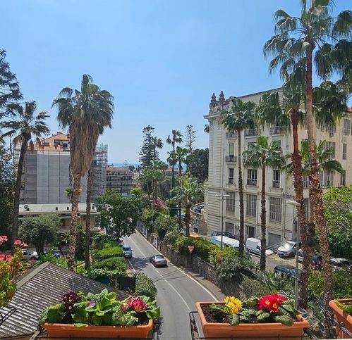 Appartamento a Sanremo in Via Duca Degli Abruzzi 21 - Foto 2