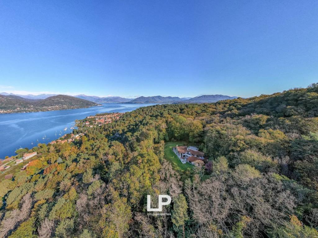 Villa a Angera in Via Ai Boschi, 70 - Foto 3