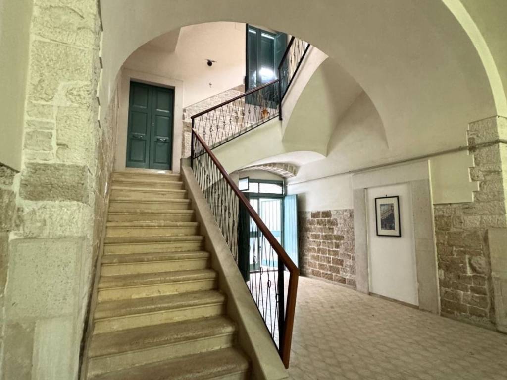 Palazzo / stabile a Bitonto in Via Pietro Ravanas - Foto 3