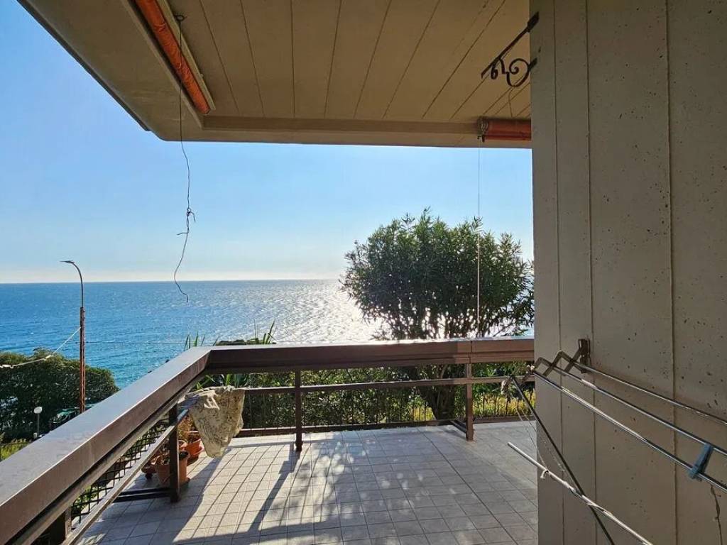 Appartamento a Sanremo in Corso Giuseppe Mazzini, 413 - Foto 3