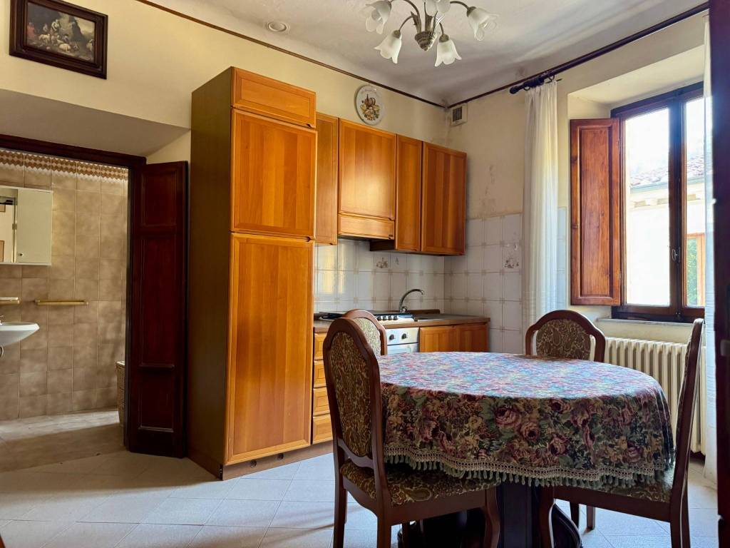 Appartamento a Bagni di lucca in Corso Umberto, 9 - Foto 3