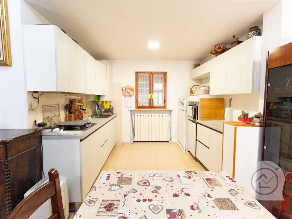 Casa indipendente a Casorate sempione in via Torino, 46 - Foto 4