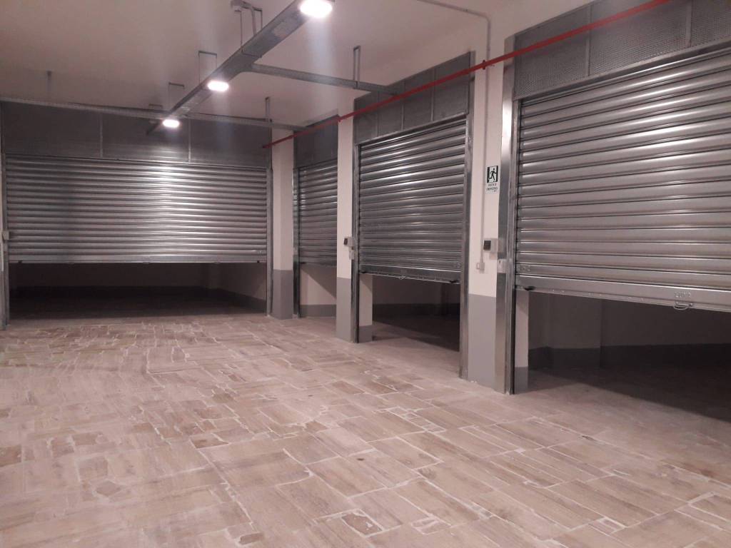 Box / garage a Prato in Piazza Albert Einstein, 33 - Foto 3