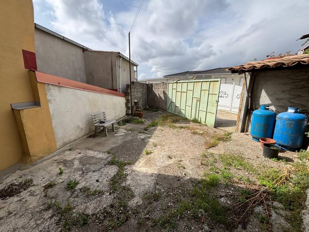 Casa indipendente a Lamezia terme in Via Monte Carrumango - Foto 3