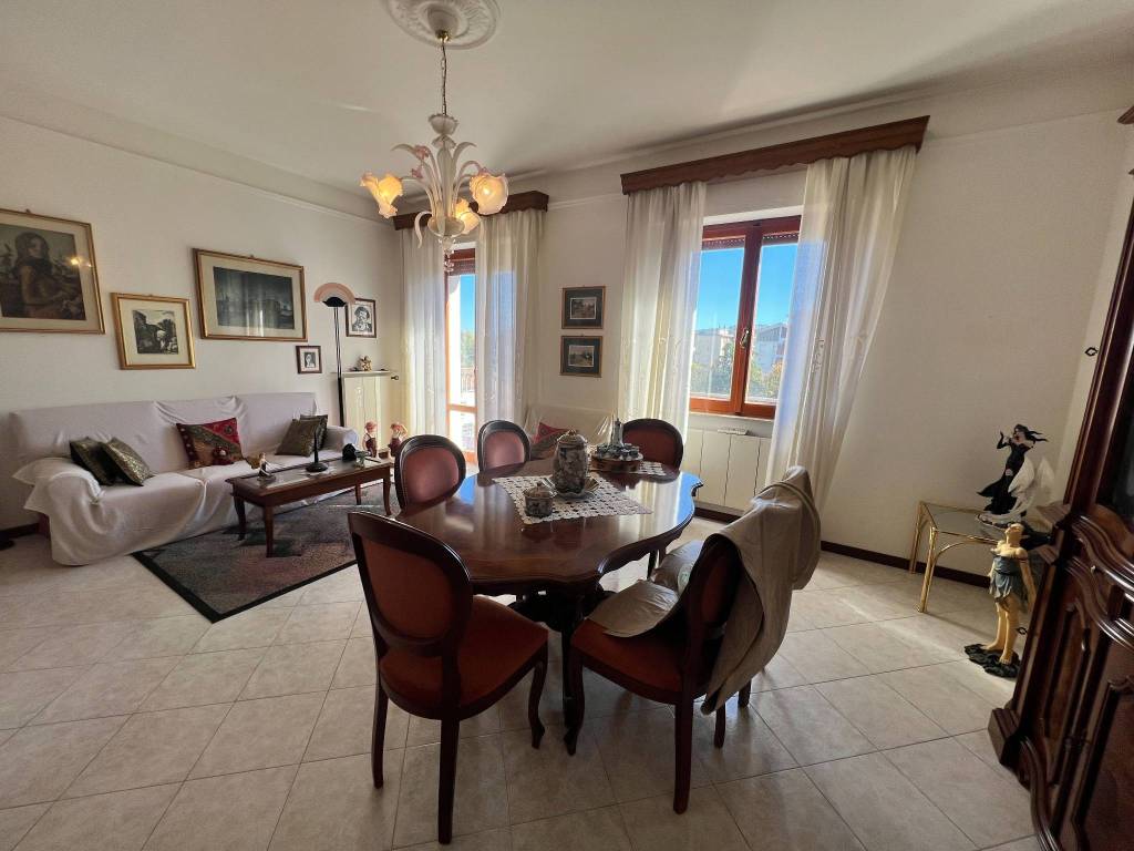 Palazzo / stabile a Tolentino in Via Bezzecca - Foto 3