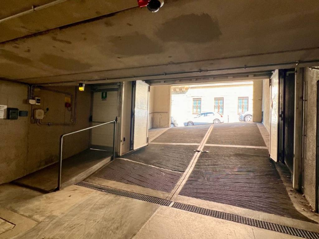 Box / garage a Trieste in Via Antonio Gazzoletti, 1 - Foto 4