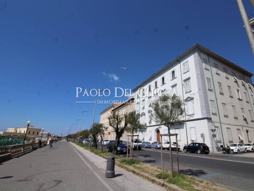 Appartamento a Livorno in Viale Italia - Foto 3