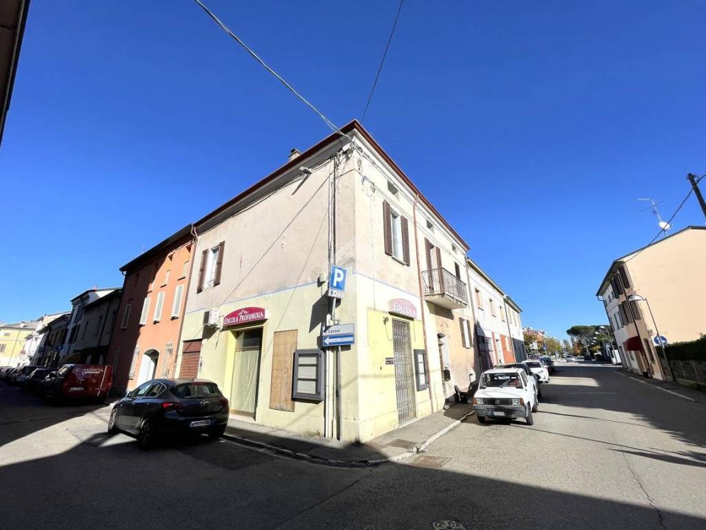 Casa indipendente a Cotignola in Corso Sforza, 96 - Foto 2