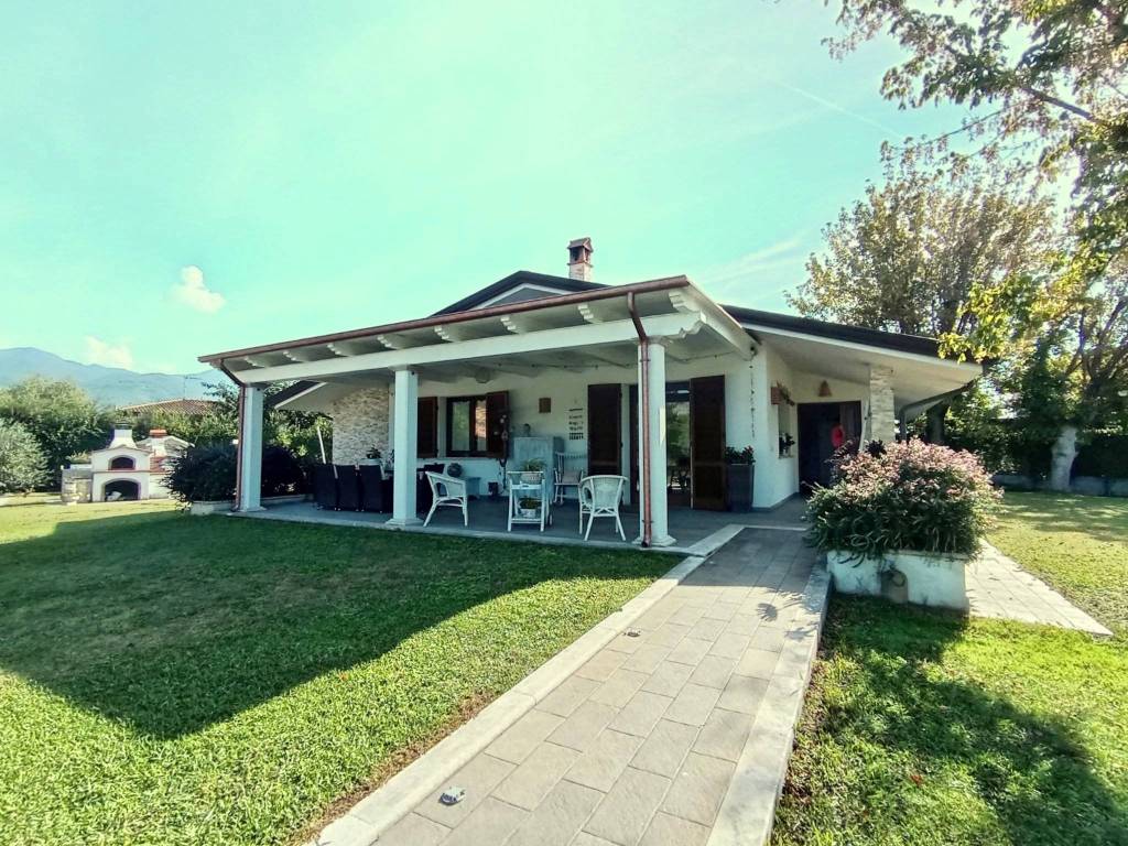 Villa a Pietrasanta in Via Serraglio - Foto 5