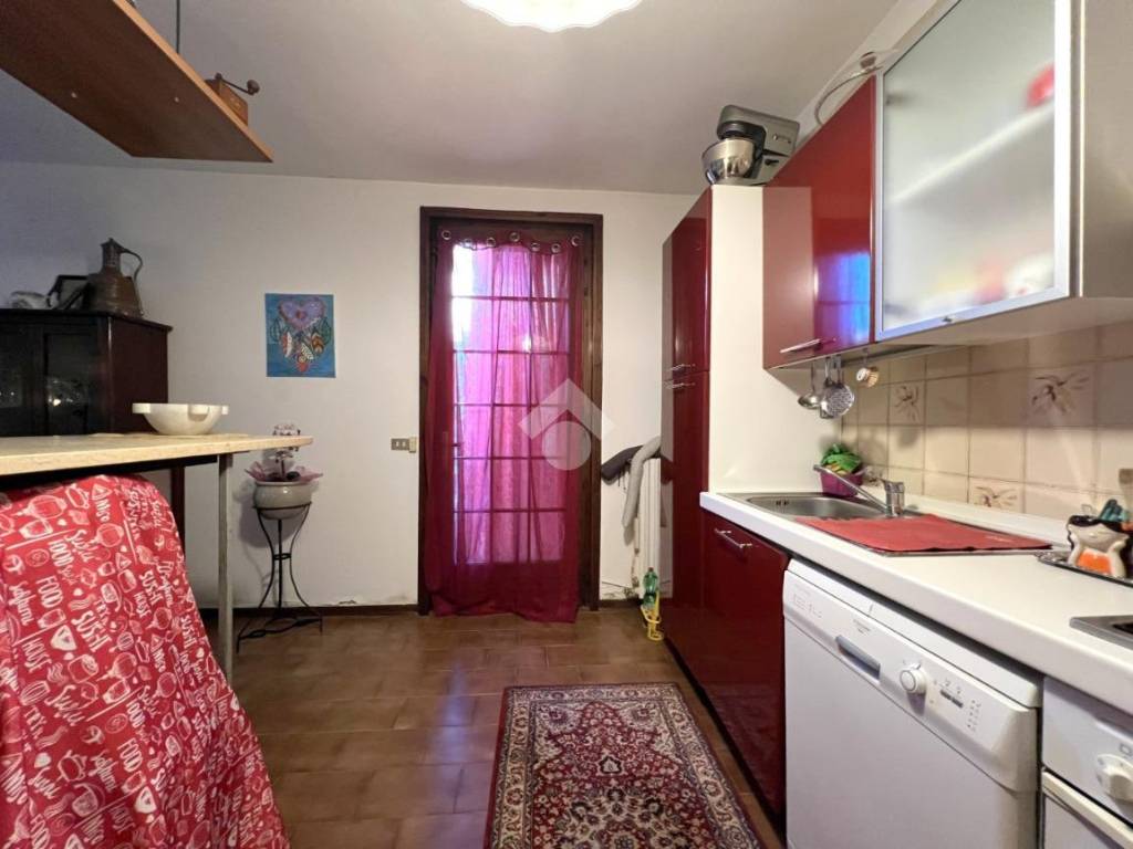 Villa a Acquanegra sul chiese in VIA MUTILATI E CADUTI DEL LAVORO, 260 - Foto 5