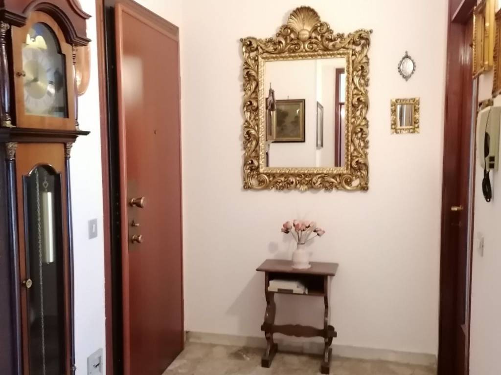 Appartamento a Lecco in Via Luciano Manara, 3 - Foto 4