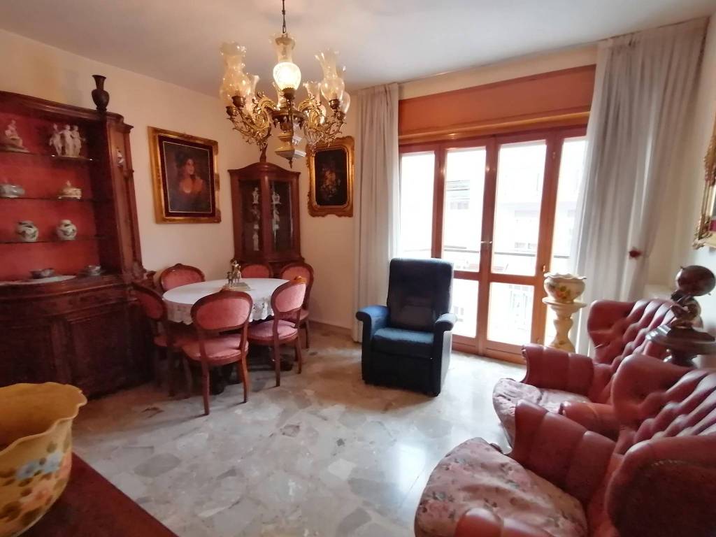 Appartamento a Lecco in Via Luciano Manara, 3 - Foto 5