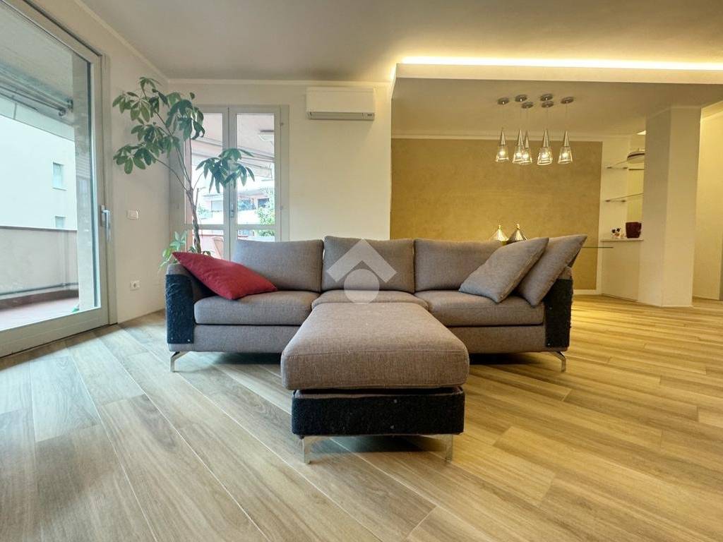 Appartamento a Prato in Viale Montegrappa, 278 - Foto 2