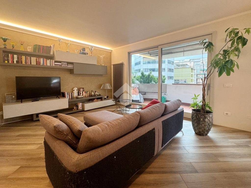 Appartamento a Prato in Viale Montegrappa, 278 - Foto 4