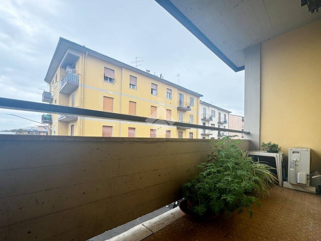 Appartamento a Prato in Via Lorenzo Valla, 56 - Foto 2
