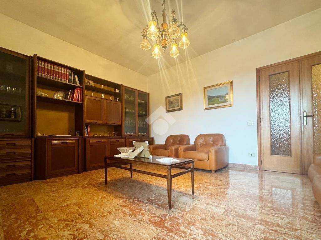 Appartamento a Prato in Via Lorenzo Valla, 56 - Foto 4