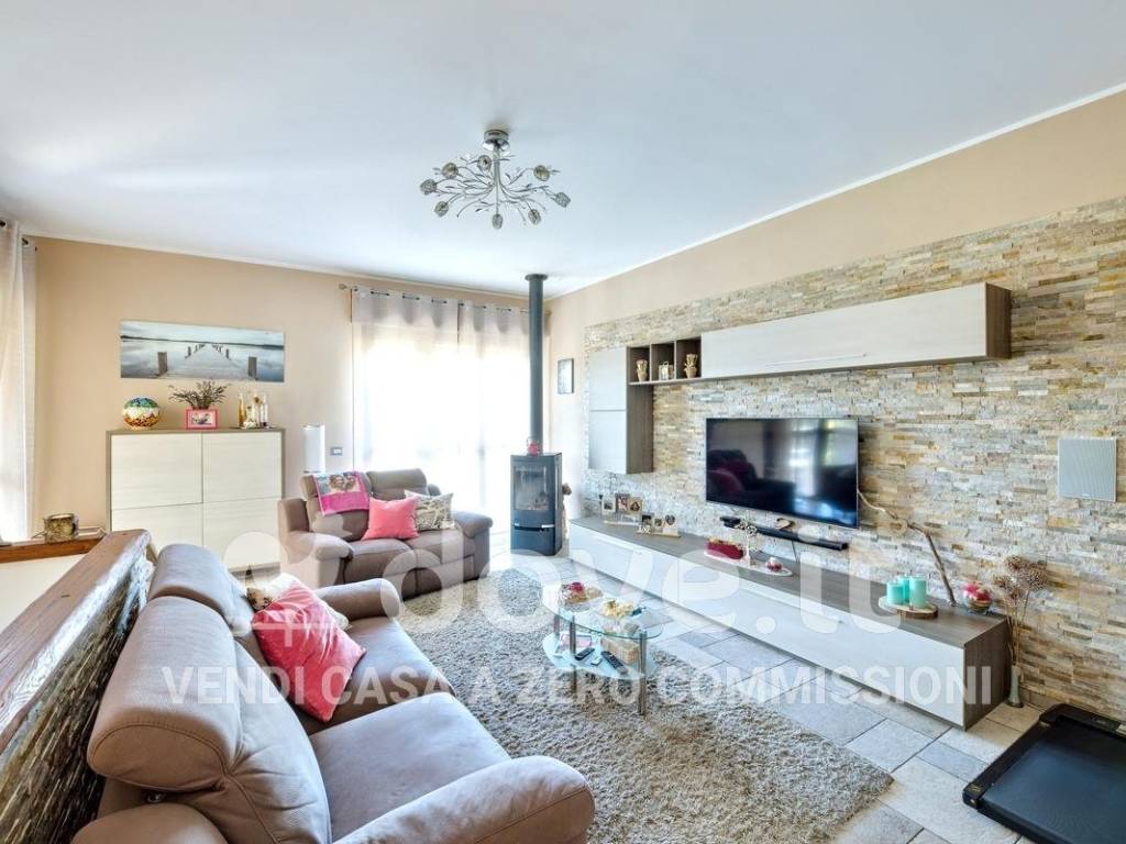 Villa a Cuveglio in Via Giuseppe Verdi, 25 - Foto 3