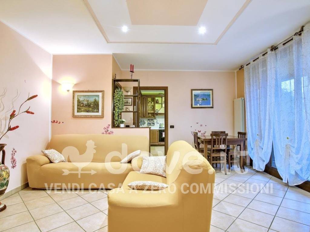 Appartamento a Castronno in Via Belvedere, 13 - Foto 4